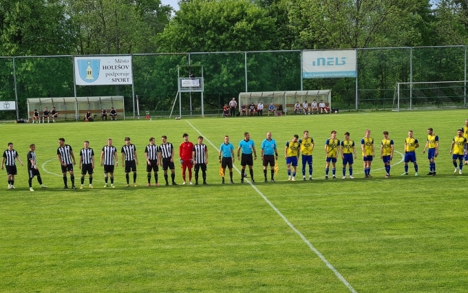 SFK ELKO Holešov A : FK Šternberk 2:3 (0:2)